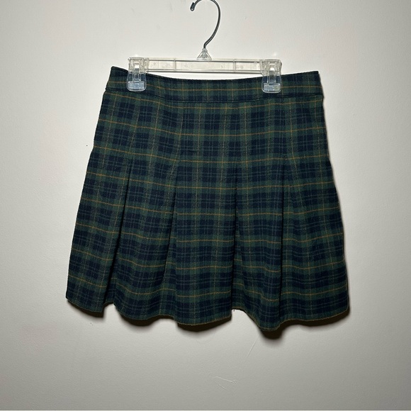 Hollister Tartan Mini Skirt in Green and Blue - Picture 3 of 6